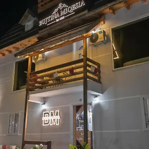  Bed & Breakfast Bujtina Miqesia